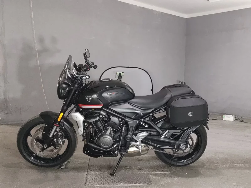 Triumph TRIUMPH TRIDENT 660