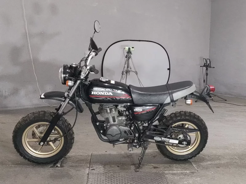 Honda APE100