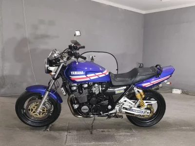Yamaha XJR1200