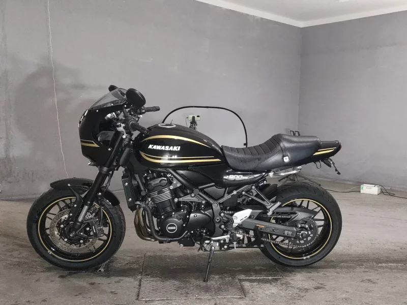 Kawasaki Z900RSKAFE