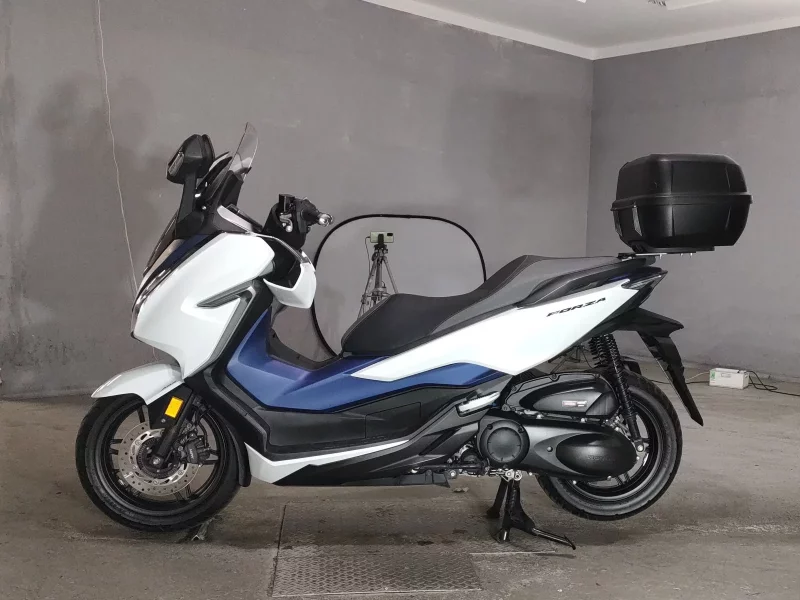 Honda FORZA
