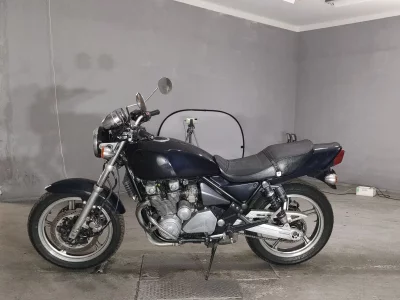 Kawasaki ZEPHYR550