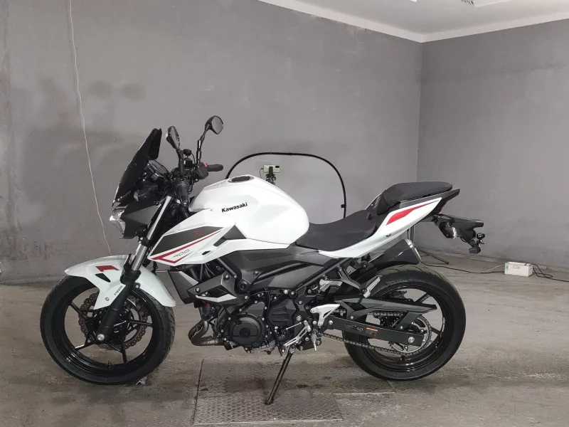 Kawasaki Z400