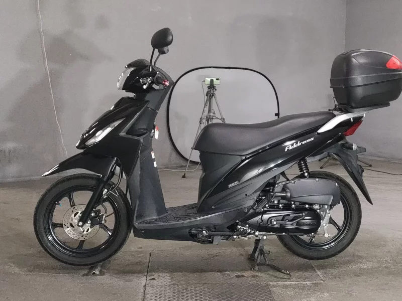Suzuki ADDRESS V110