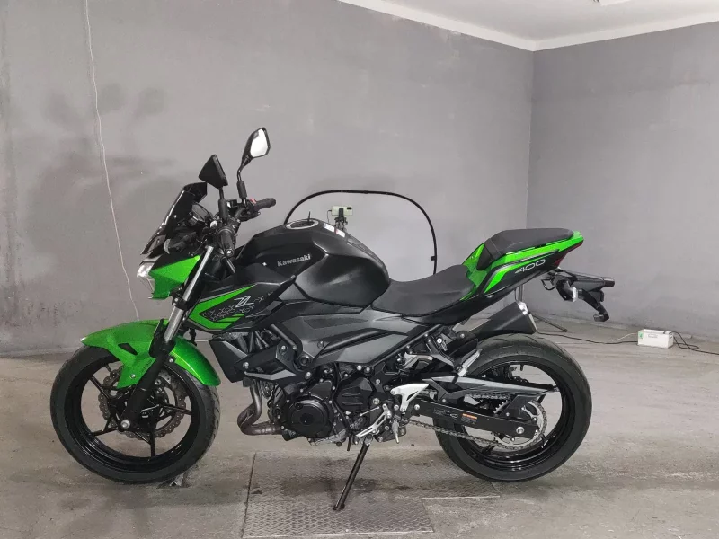 Kawasaki Z400
