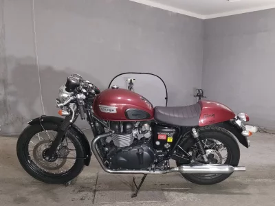 Triumph TRIUMPH T100 BONNEVILLE