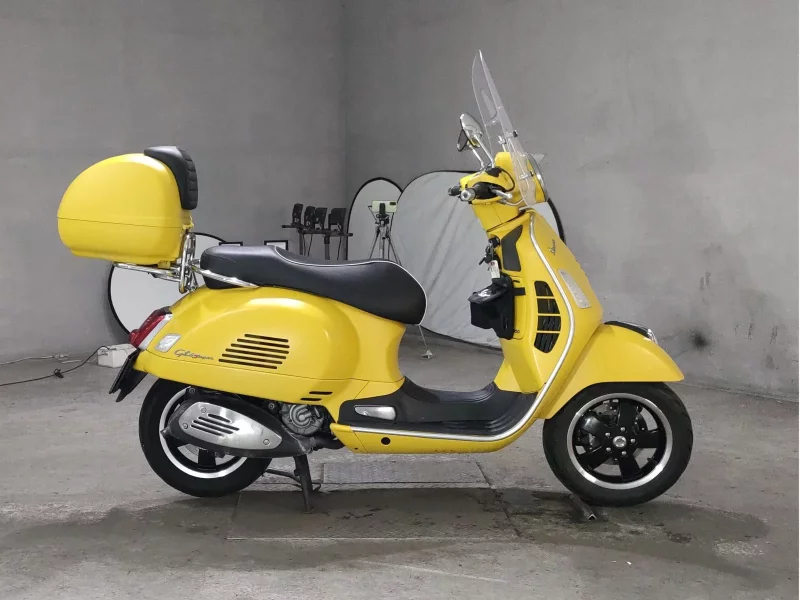 Vespa VESPA GTS SUPER TEC 300