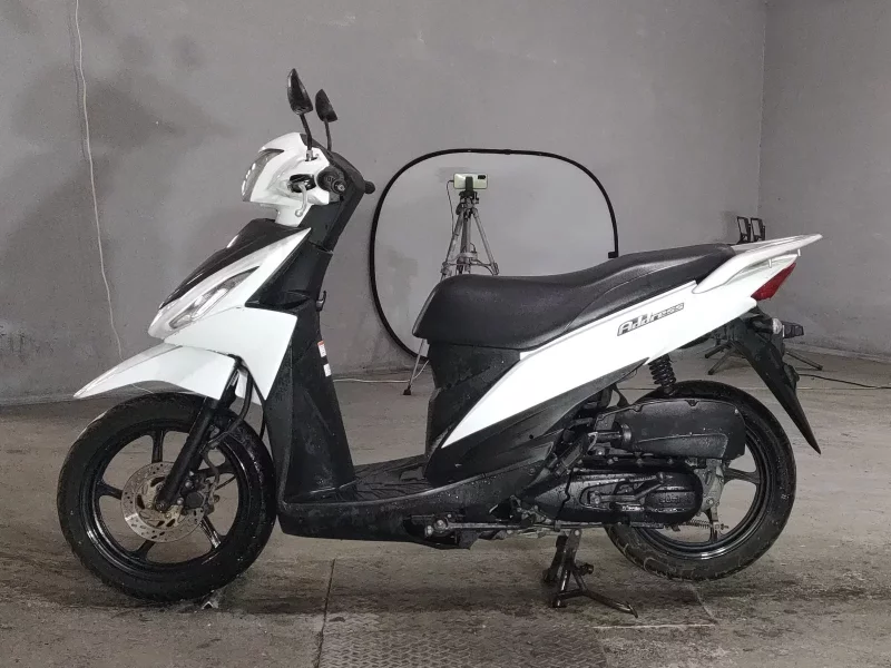 Suzuki ADDRESS V110