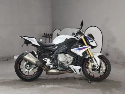 BMW BMW S1000R