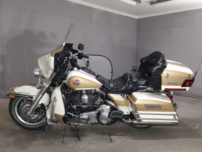Harley-Davidson HARLEY FLHTCU1340