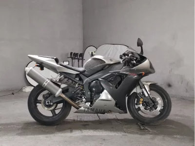 Yamaha YZF-R1