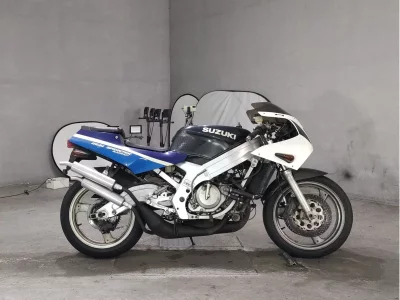 Suzuki RGV250