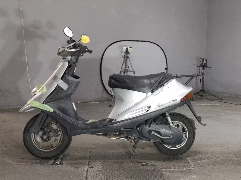 Suzuki ADDRESS V100