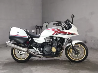 Honda CB1300 SUPER TOURING