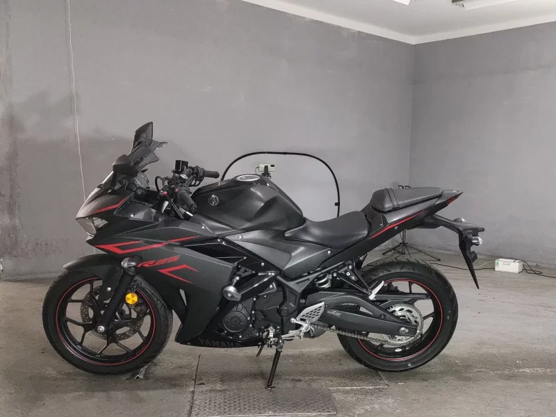 Yamaha YZF-R25