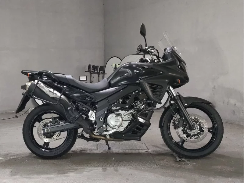 Suzuki V STROM650 лот № 8428 оценка 4  с аукциона в Японии