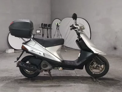 Suzuki ADDRESS V100