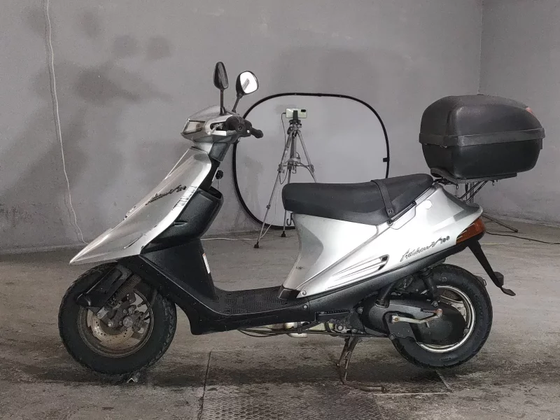 Suzuki ADDRESS V100