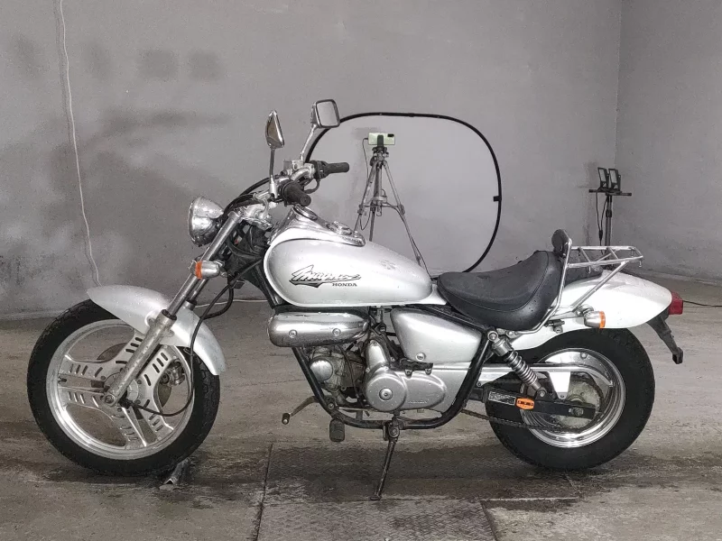 Honda MAGNA 50