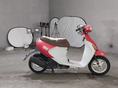 Suzuki LET S4