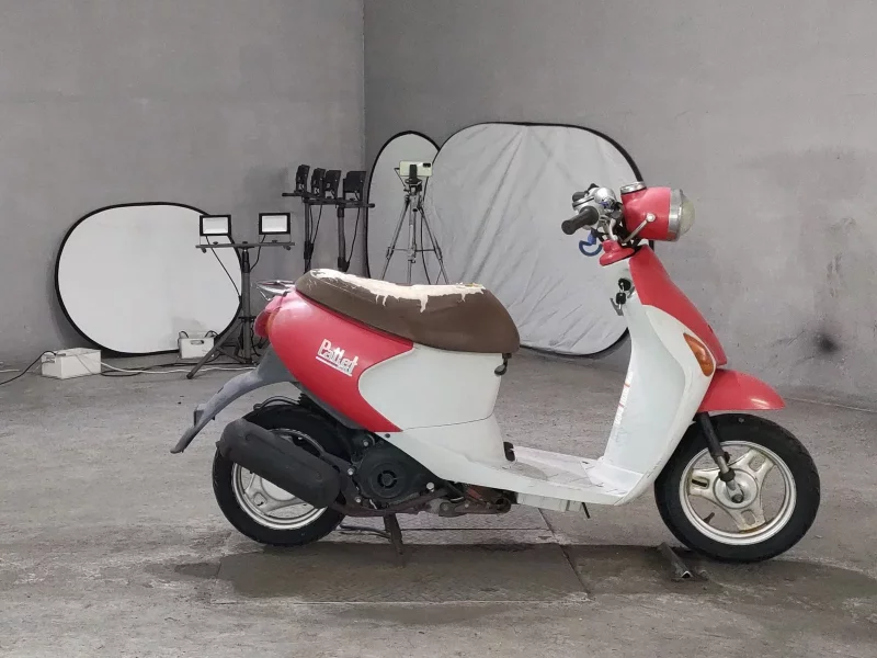 Suzuki LET S4