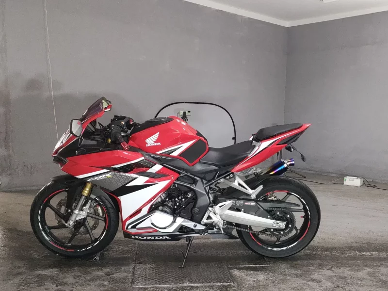 Honda CBR250RR