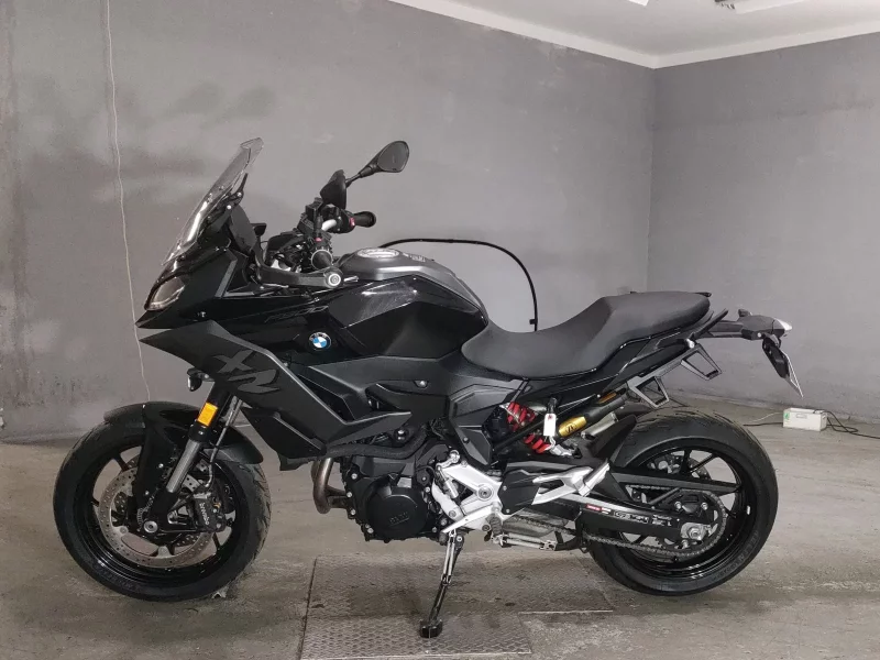 BMW BMW F900XR
