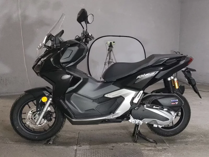 Honda ADV160