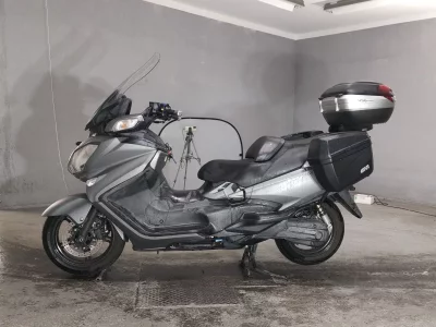Suzuki SKYWAVE 650LX