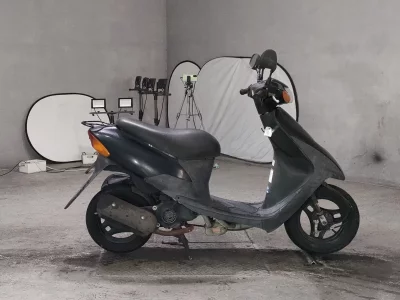 Suzuki LET S2