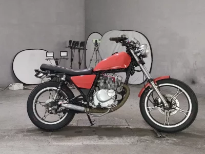 Suzuki GN125H