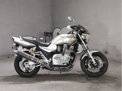 Yamaha XJR1300