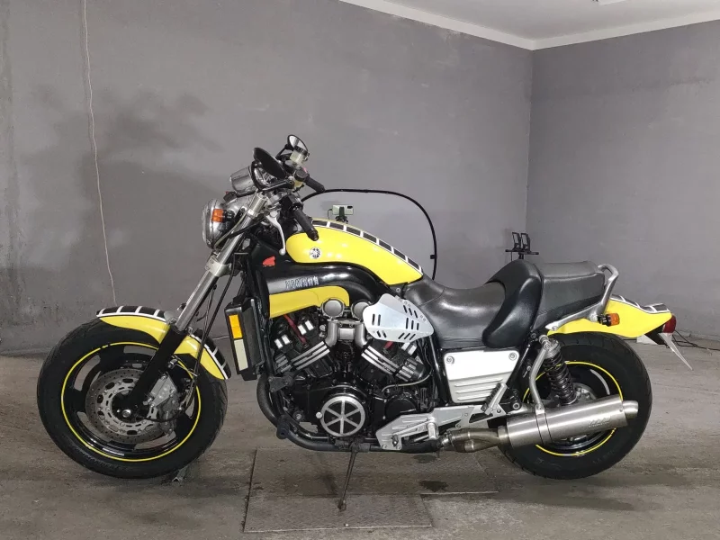 Yamaha V-MAX