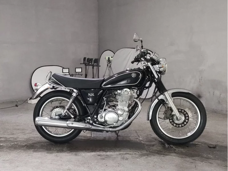 Yamaha SR400-1
