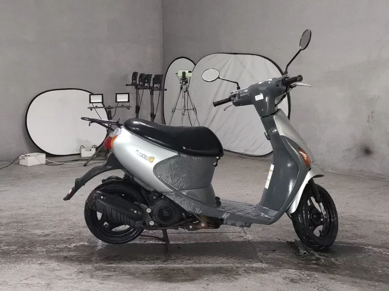 Suzuki LET S4