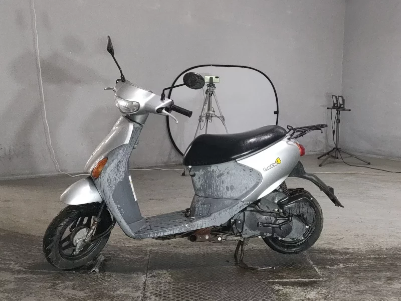 Suzuki LET S4