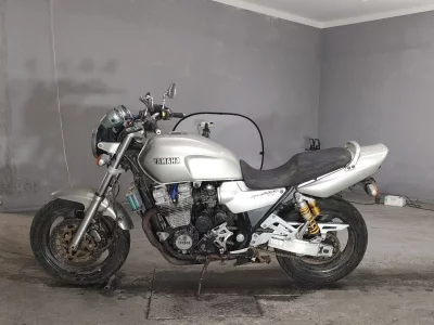 Yamaha XJR1200