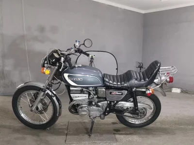 Suzuki GT380