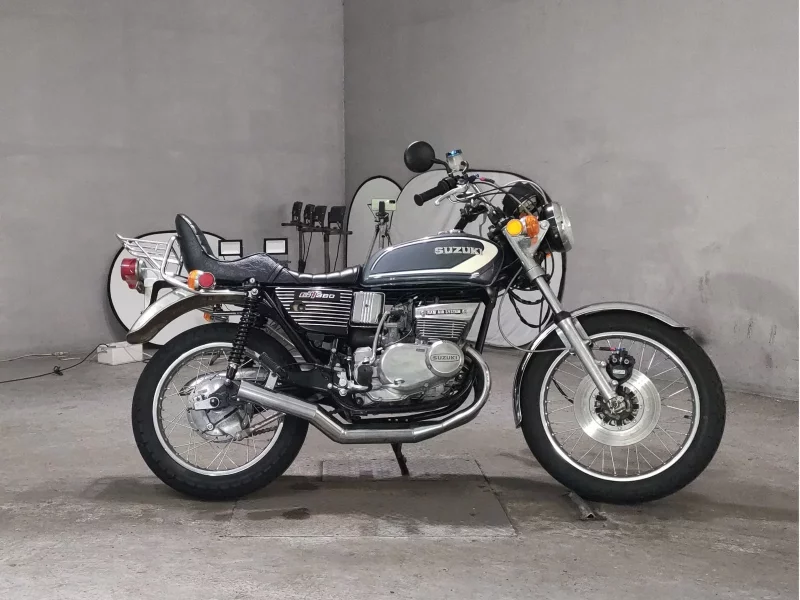 Suzuki GT380