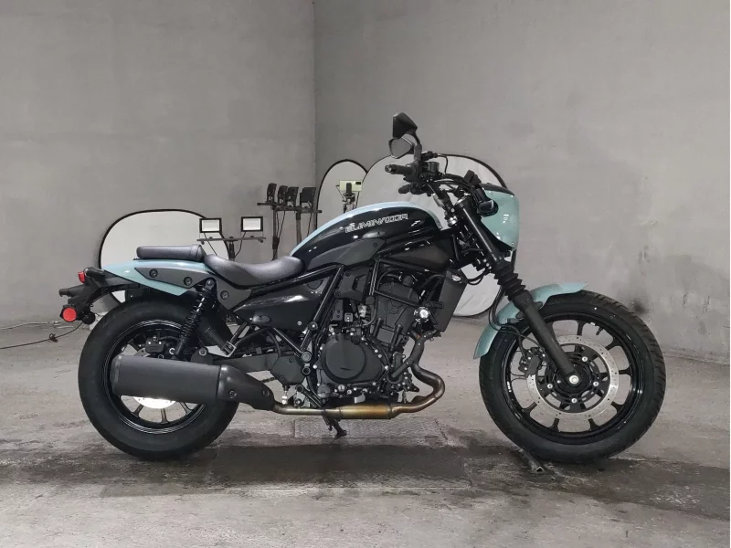 Kawasaki ELIMINATOR 400SE лот № 7575 оценка 6  с аукциона в Японии