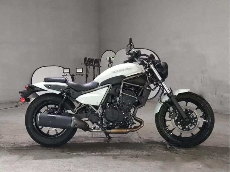 Kawasaki ELIMINATOR 400-1 лот № 7577 оценка 4.5  с аукциона в Японии
