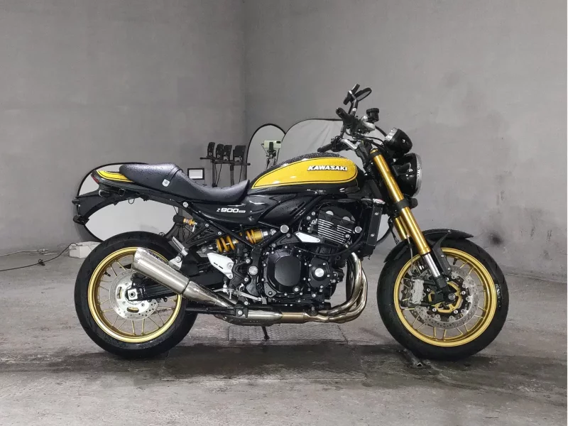 Kawasaki Z900RS SE лот № 7580 оценка 6  с аукциона в Японии