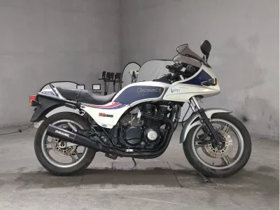 Kawasaki GPZ750