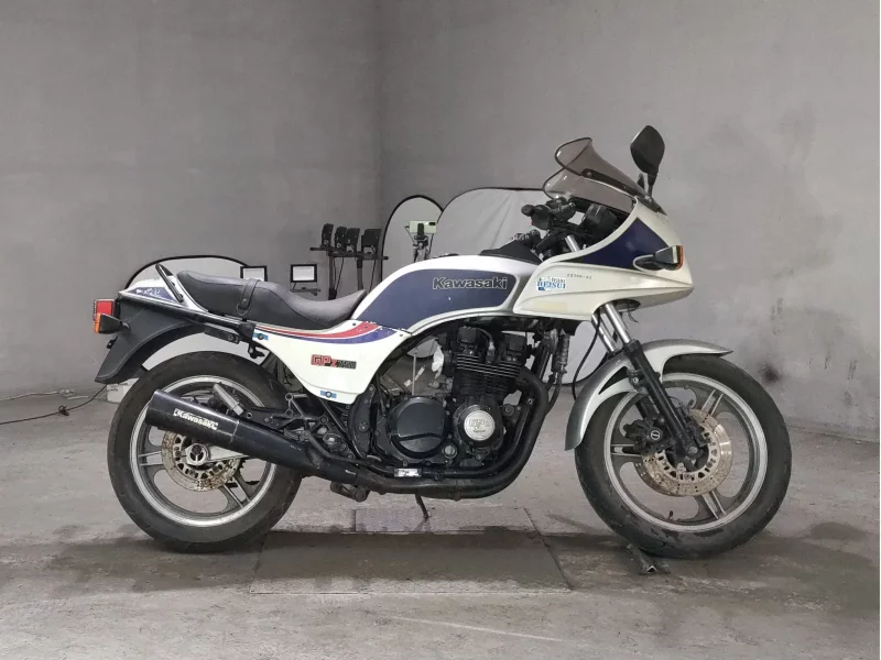 Kawasaki GPZ750