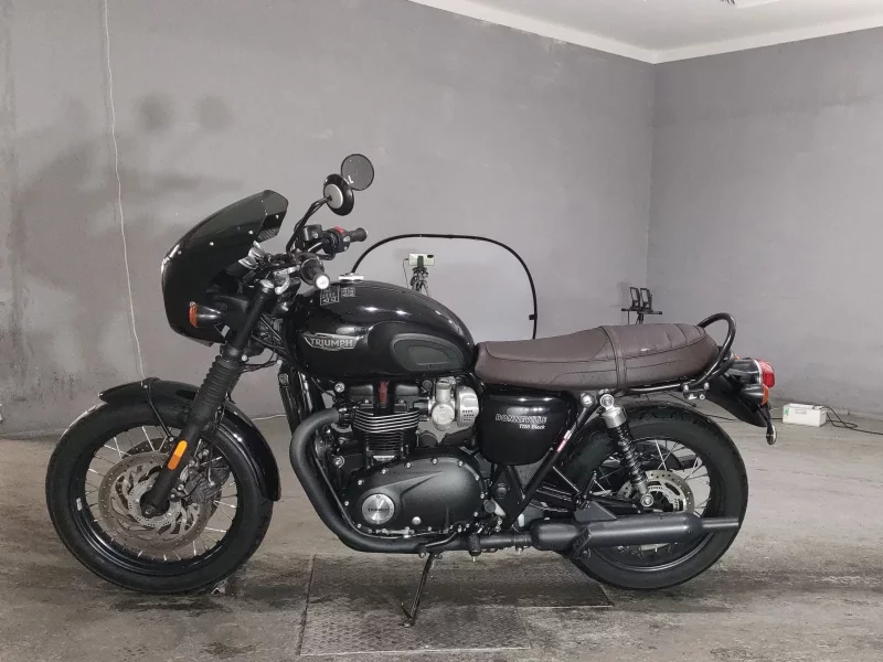Triumph TRIUMPH T120 BONNEVILLE