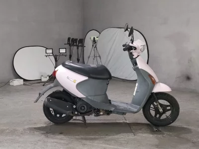 Suzuki LET S4