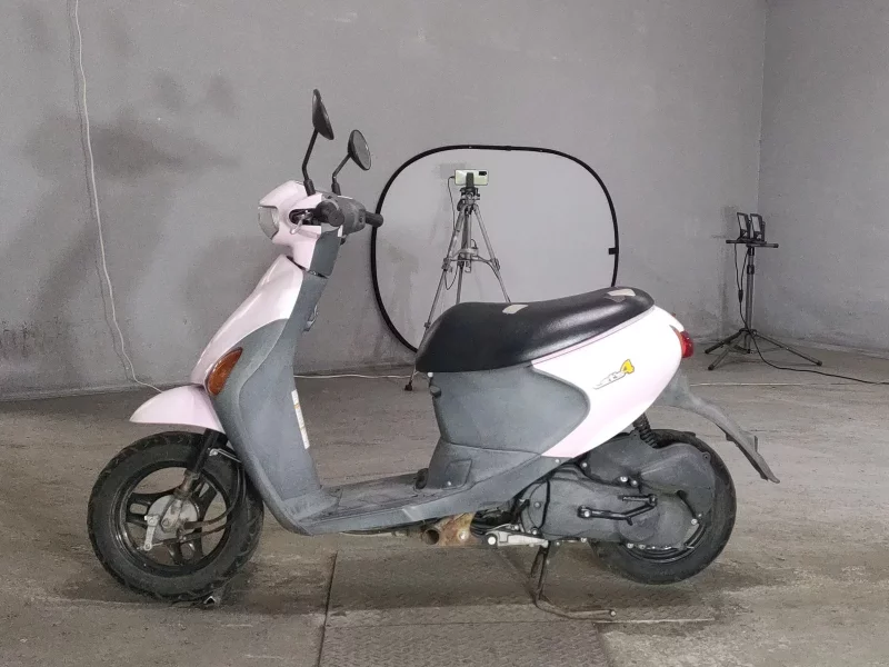 Suzuki LET S4