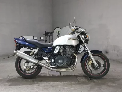 Suzuki INAZUMA 400