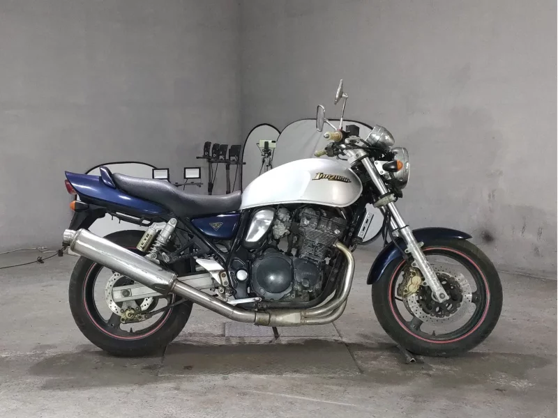 Suzuki INAZUMA 400