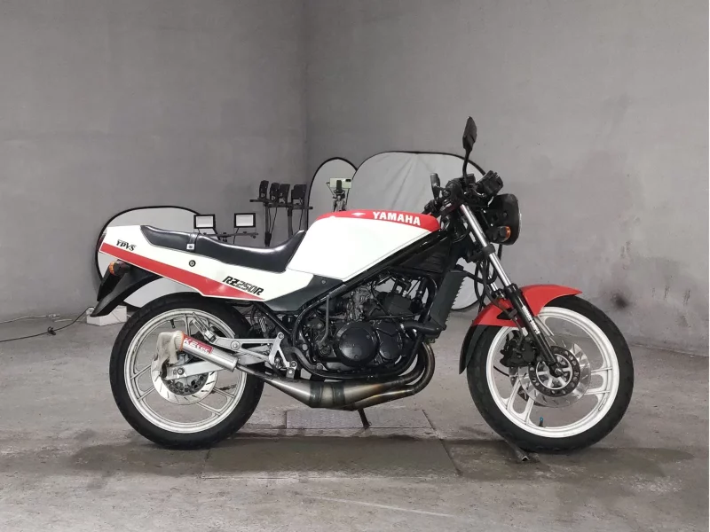 Yamaha RZ250R